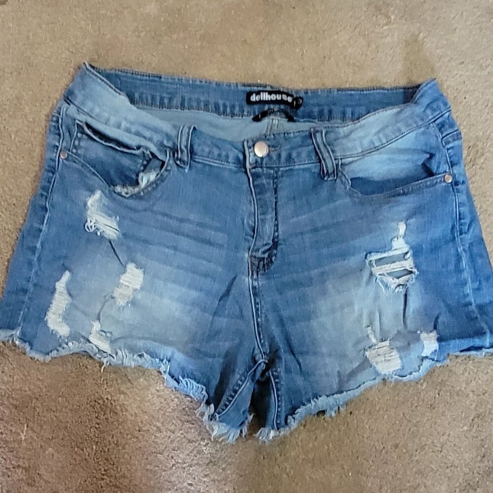 Dollhouse shorts juniors sz 13
